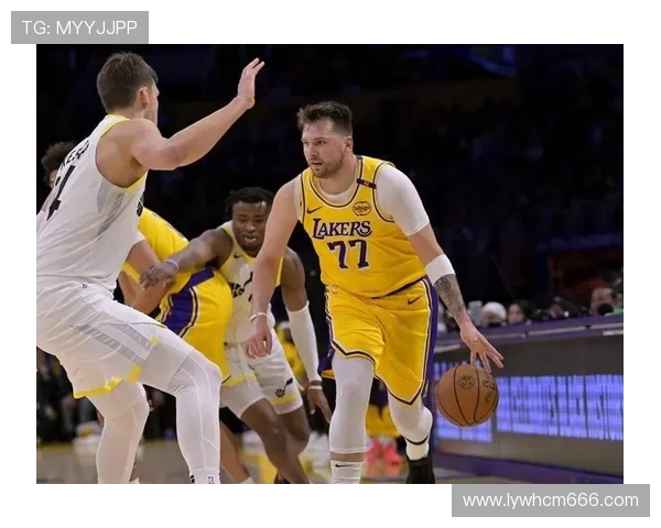 东契奇51分里夫斯30分助湖人四连胜